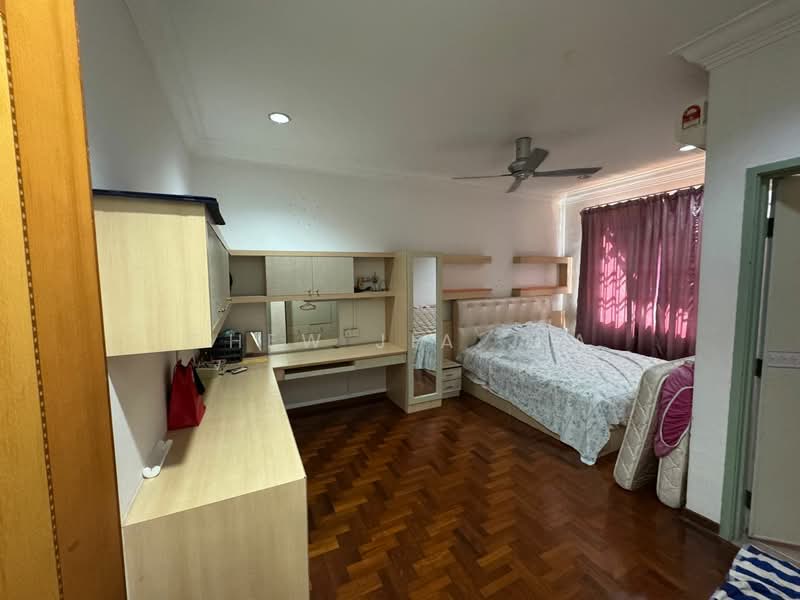 Semi-Detached House for Sale in Taman Pelangi Indah (Ulu Tiram) - Chew Jia Jia - Bedroom - PropertyGuru.com.my