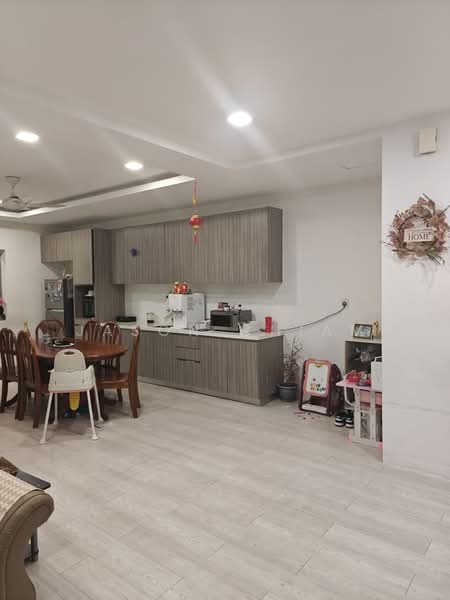 Condominium for Sale at Lakefront Residence - Jason Chiam - Dining Room - PropertyGuru.com.my