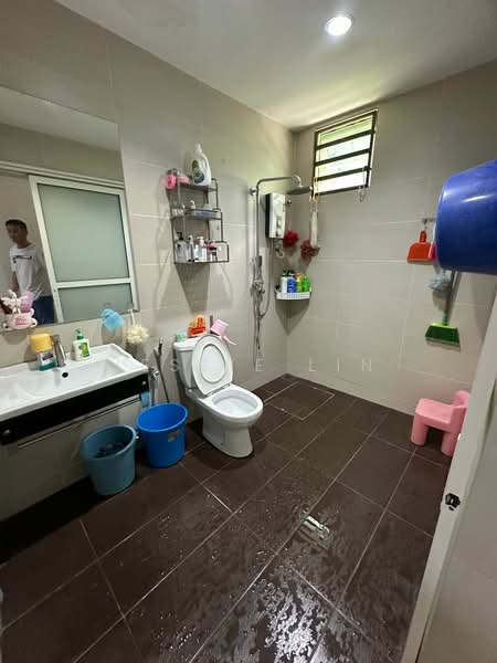 Rumah Teres 1 Tingkat untuk Dijual di Kampung Tunku (Petaling Jaya) - Jessie Lin - Bathroom - PropertyGuru.com.my