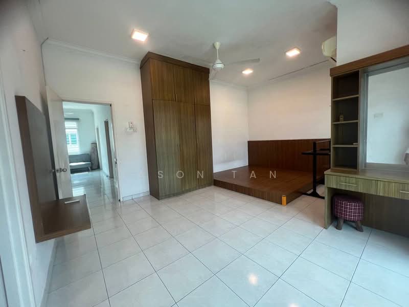 2-storey Terraced House for Sale in Taman Mutiara Rini (Skudai) - Jason Tan - Bedroom - PropertyGuru.com.my