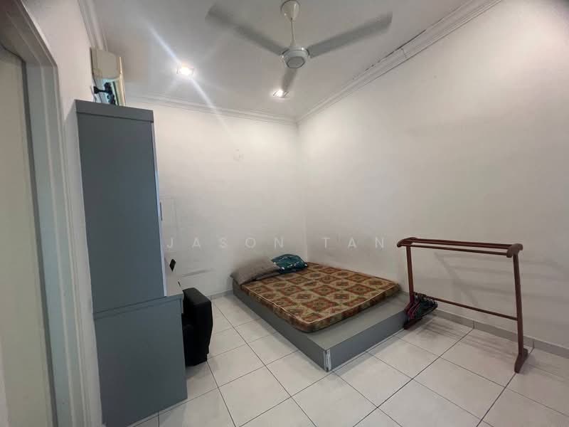 2-storey Terraced House for Sale in Taman Mutiara Rini (Skudai) - Jason Tan - Bedroom - PropertyGuru.com.my
