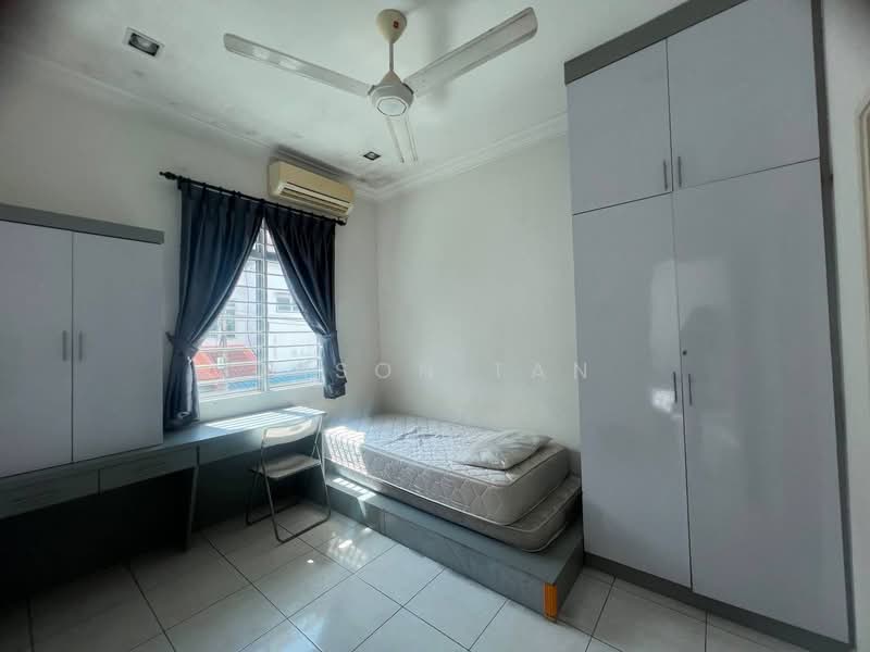 2-storey Terraced House for Sale in Taman Mutiara Rini (Skudai) - Jason Tan - Bedroom - PropertyGuru.com.my