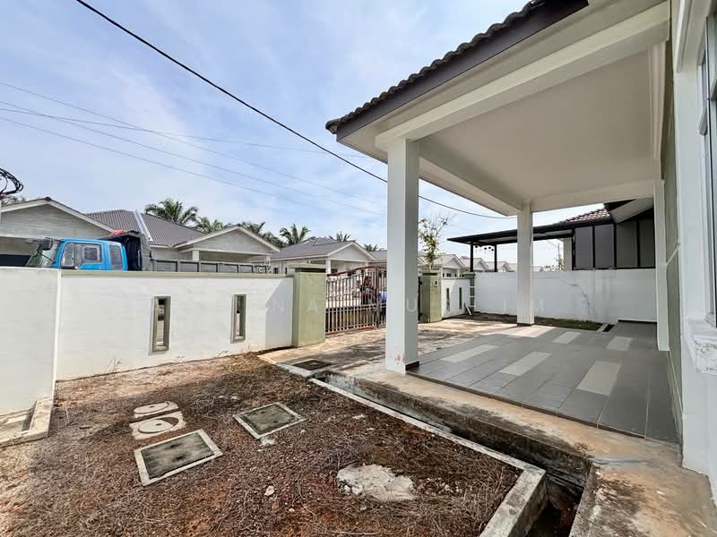 Rumah Berkembar untuk Dijual di Tangkak (Johor) - Azlina Muslim - Exterior - PropertyGuru.com.my
