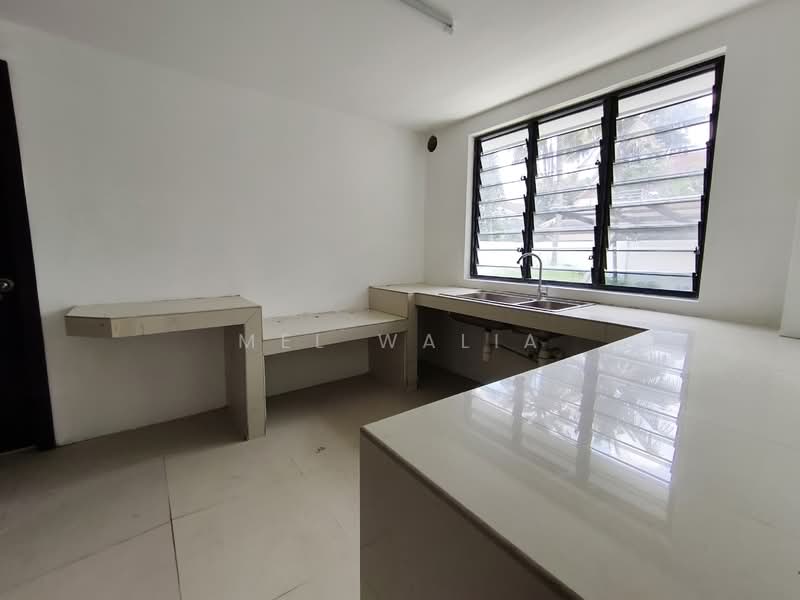 Rumah Banglo untuk Dijual di KLCC (KL City Centre) - Mel Walia - Kitchen - PropertyGuru.com.my