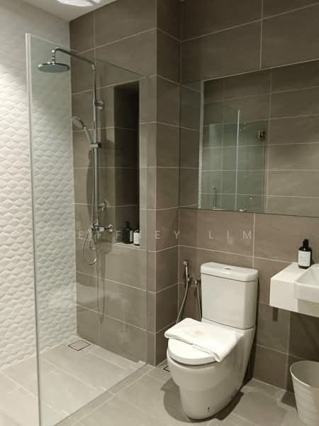 Servis Apartment untuk Disewa di Quill Residence - Jeffney Lim - Bathroom - PropertyGuru.com.my
