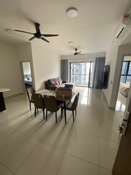 Servis Apartment untuk Disewa di Setia City Residences - Faye Ng - Living Room - PropertyGuru.com.my