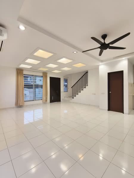 2-storey Terraced House for Rent in Setia Tropika (Johor Bahru) - Yuki Cheng - Living Room - PropertyGuru.com.my