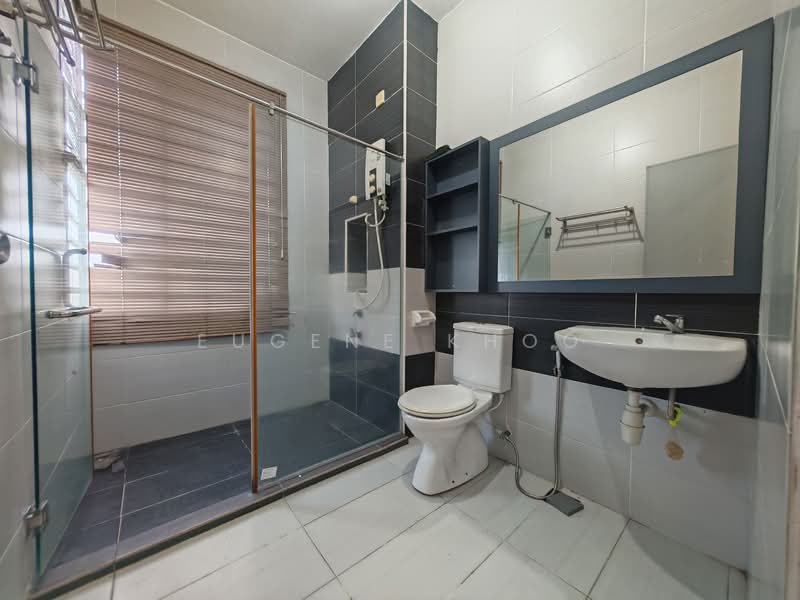 Rumah Kluster untuk Dijual di Taman Kempas Indah (Tebrau) - Eugene Khoo - Bathroom - PropertyGuru.com.my
