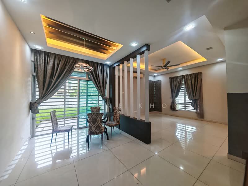 Rumah Kluster untuk Dijual di Taman Kempas Indah (Tebrau) - Eugene Khoo - Living Room - PropertyGuru.com.my