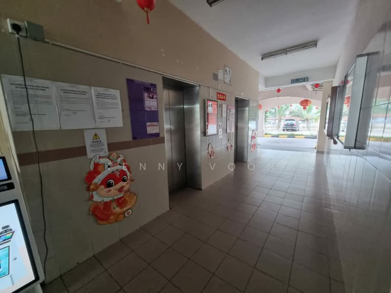 Apartment for Sale at Mas Kipark Damansara - Kenny Voon - Corridor - PropertyGuru.com.my