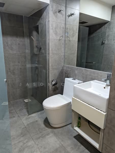 Servis Apartment untuk Disewa di Sky Park - Jason Chiam - Bathroom - PropertyGuru.com.my