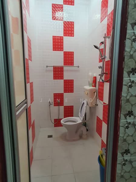Rumah Berkembar untuk Disewa di Taman Senangin (Kulim) - Jane Ng - Bathroom - PropertyGuru.com.my