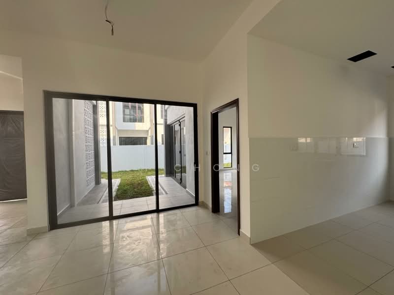 Cluster House for Sale in Alam Impian (Shah Alam) - KH Chong - Living Room - PropertyGuru.com.my