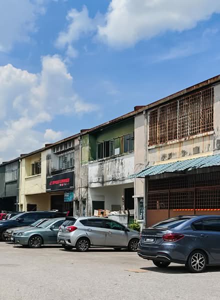Factory for Rent in Taman Perindustrian Puchong Utama (Puchong) - Selina Wong - Exterior - PropertyGuru.com.my