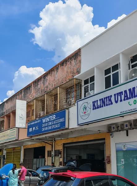 Factory for Rent in Taman Perindustrian Puchong Utama (Puchong) - Selina Wong - Exterior - PropertyGuru.com.my