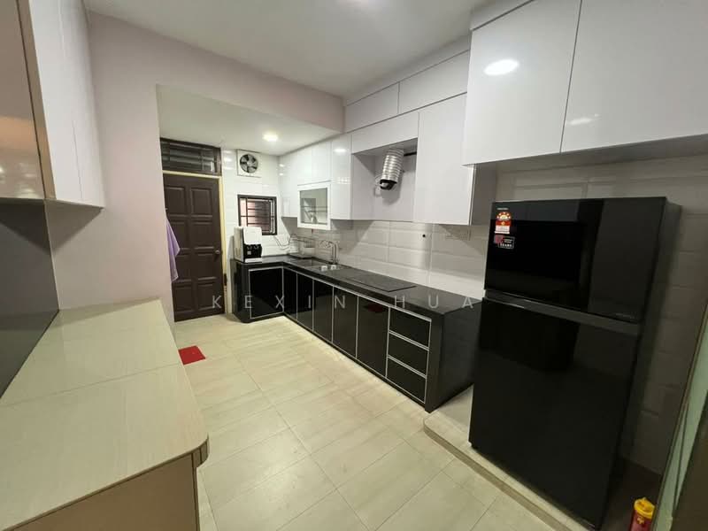 2-storey Terraced House for Rent in Taman Skudai Baru (Skudai) - Kexin Hua - Kitchen - PropertyGuru.com.my