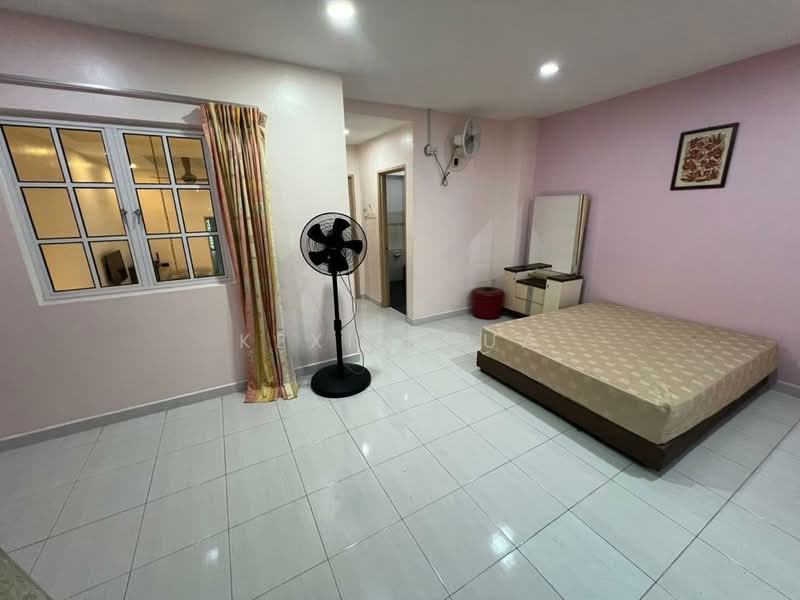 2-storey Terraced House for Rent in Taman Skudai Baru (Skudai) - Kexin Hua - Bedroom - PropertyGuru.com.my