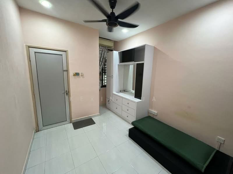2-storey Terraced House for Rent in Taman Skudai Baru (Skudai) - Kexin Hua - Bedroom - PropertyGuru.com.my
