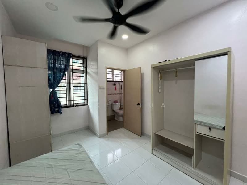 2-storey Terraced House for Rent in Taman Skudai Baru (Skudai) - Kexin Hua - Bedroom - PropertyGuru.com.my