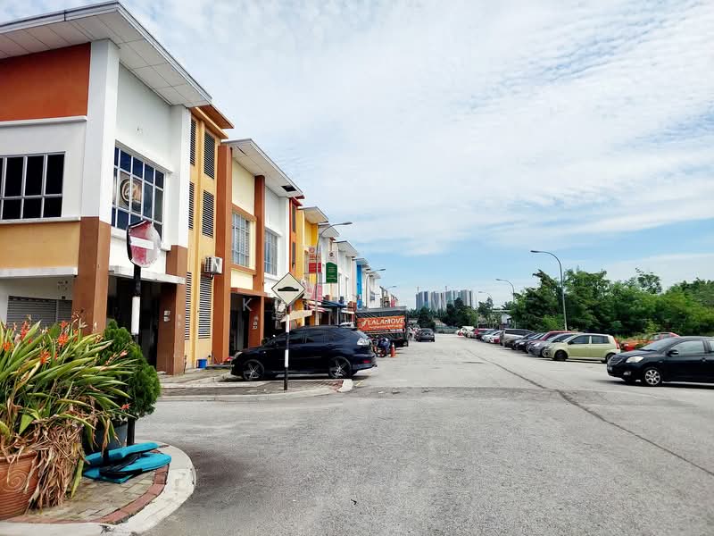 Kedai untuk Disewa di Bandar Bukit Mahkota (Bangi) - Ken Low - Exterior - PropertyGuru.com.my
