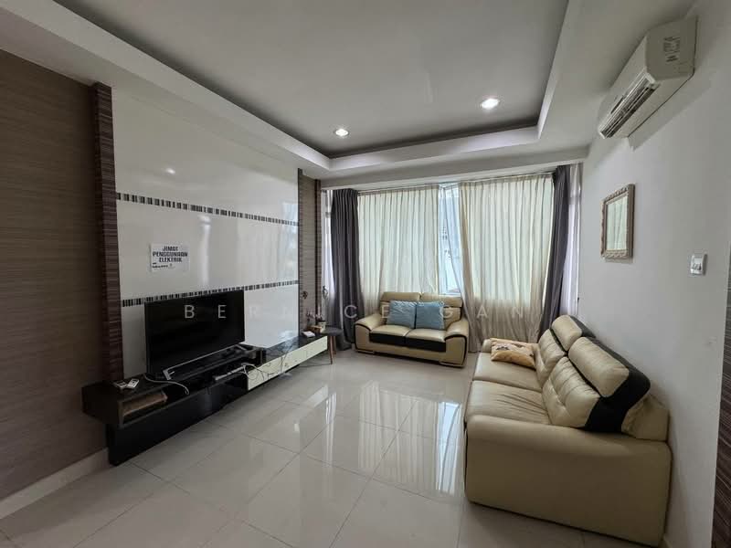 Bungalow for Sale in Taman Bukit Kempas (Tampoi) - Bernice Gan - Living Room - PropertyGuru.com.my