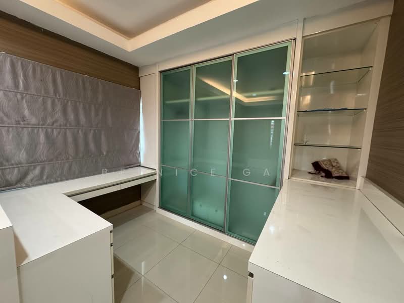 Bungalow for Sale in Taman Bukit Kempas (Tampoi) - Bernice Gan - Study - PropertyGuru.com.my