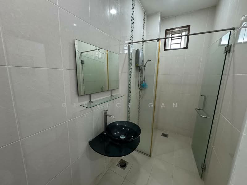 Bungalow for Sale in Taman Bukit Kempas (Tampoi) - Bernice Gan - Bathroom - PropertyGuru.com.my