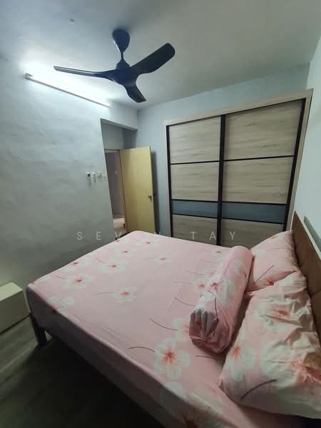 Flat for Rent at Flat Taman Pelangi Indah - Seven Tay - Bedroom - PropertyGuru.com.my