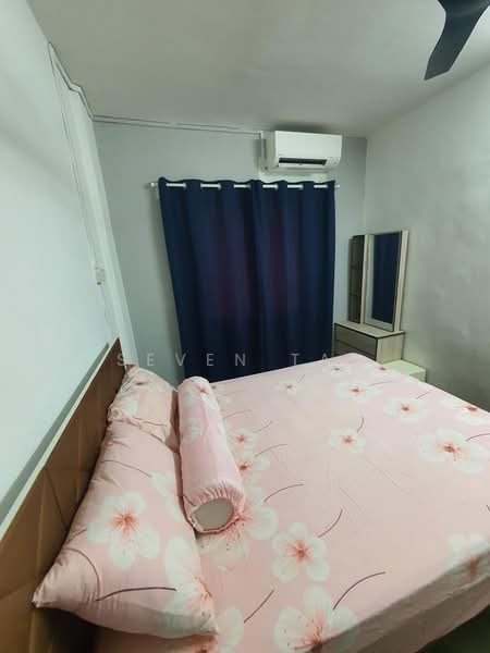 Flat for Rent at Flat Taman Pelangi Indah - Seven Tay - Bedroom - PropertyGuru.com.my