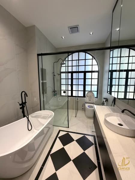 Semi-Detached House for Sale in Telok Panglima Garang (Selangor) - KH Chong - Bathroom - PropertyGuru.com.my