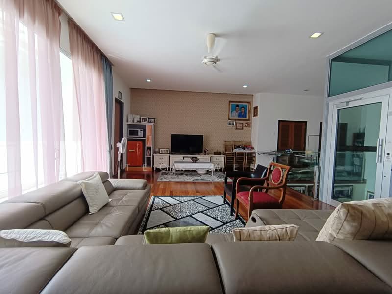 Bungalow for Sale in Ukay Bistari (Ulu Kelang) - Teck Wee - Living Room - PropertyGuru.com.my