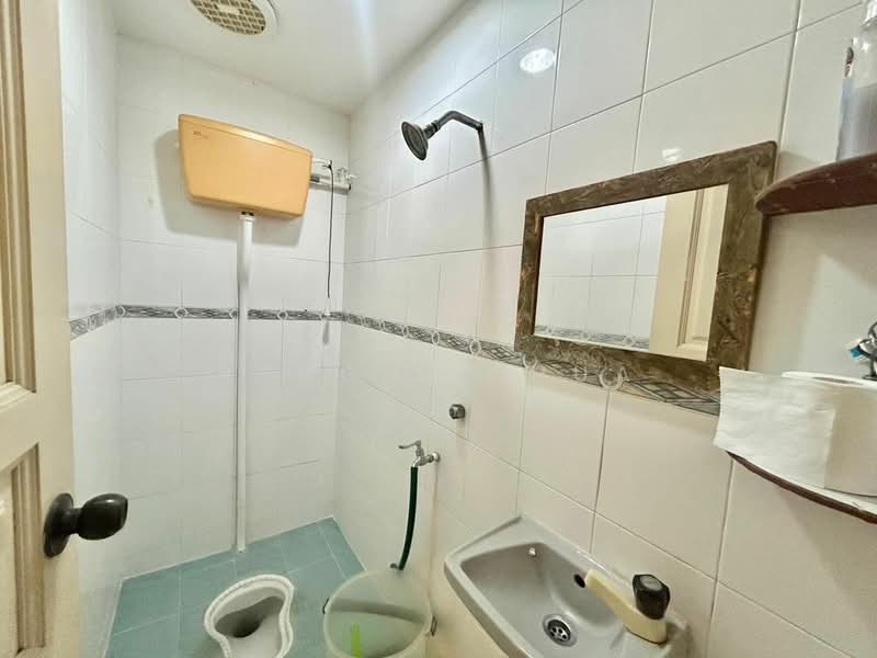 Rumah Teres 2 Tingkat untuk Disewa di Taman Pelangi (Johor Bahru) - Peggie Chua - Bathroom - PropertyGuru.com.my