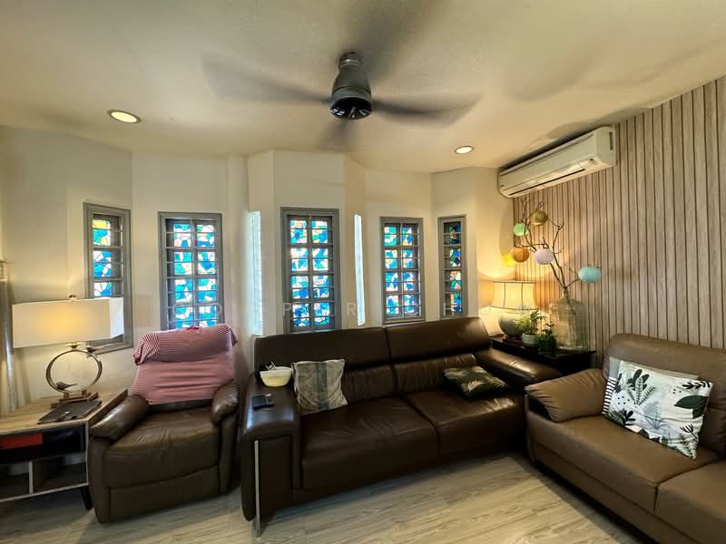 2-storey Terraced House for Sale in Seksyen 17 (Petaling Jaya) - Cooper Chow - Living Room - PropertyGuru.com.my