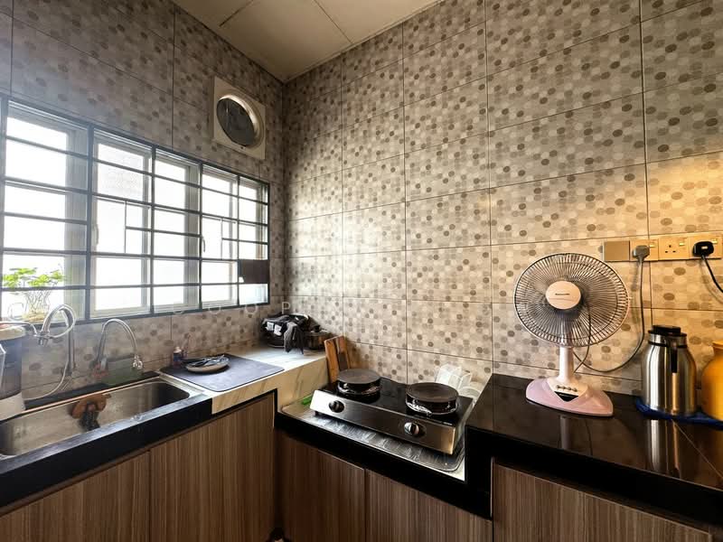 2-storey Terraced House for Sale in Seksyen 17 (Petaling Jaya) - Cooper Chow - Kitchen - PropertyGuru.com.my