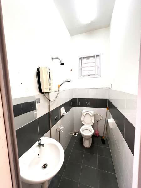 2-storey Terraced House for Sale in Setia Eco Gardens (Gelang Patah) - JJ Lim - Bathroom - PropertyGuru.com.my