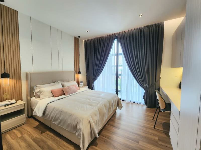 Service Residence for Sale at The Corliss Residence - Jasmine Tiaw - Bedroom - PropertyGuru.com.my