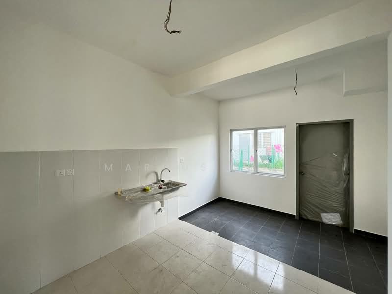 Rumah Teres 2 Tingkat untuk Dijual di Telok Panglima Garang (Selangor) - Marcus Tan - Kitchen - PropertyGuru.com.my