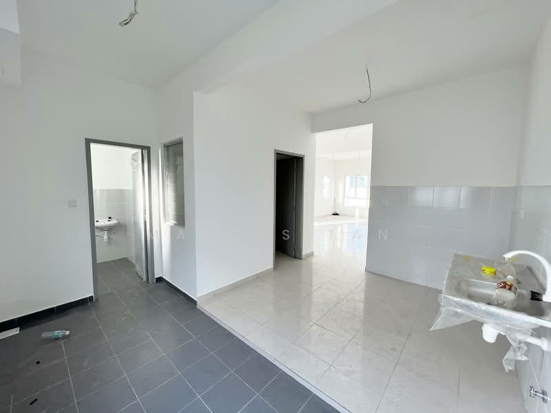 Rumah Teres 2 Tingkat untuk Dijual di Telok Panglima Garang (Selangor) - Marcus Tan - Kitchen - PropertyGuru.com.my