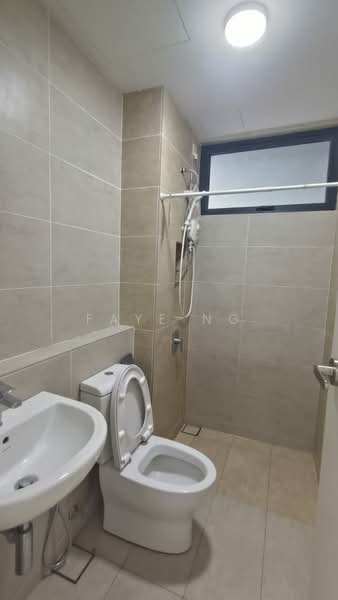 Servis Apartment untuk Disewa di Setia City Residences - Faye Ng - Bathroom - PropertyGuru.com.my