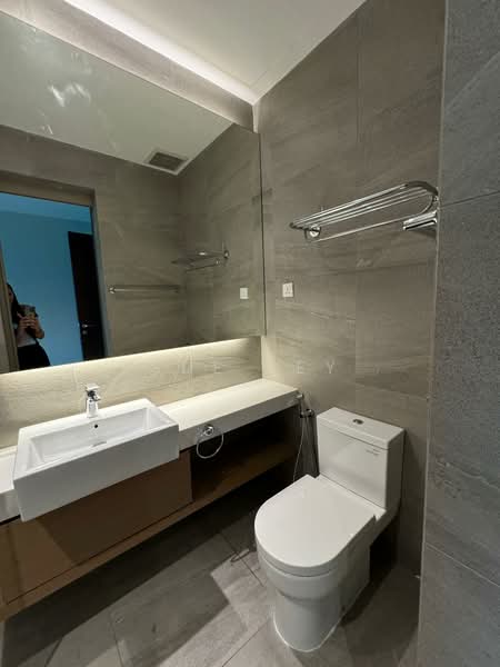Rumah Banglo untuk Disewa di Bangsar (Kuala Lumpur) - Sue Tey - Bathroom - PropertyGuru.com.my