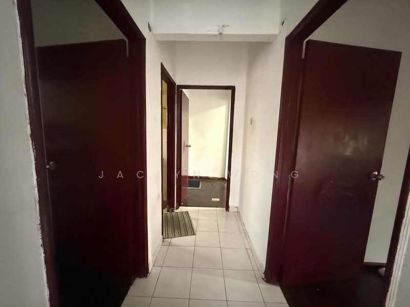 Apartment for Sale at Ria 2 Apartment - Jaclyn Wong - Corridor - PropertyGuru.com.my