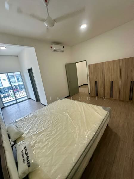 Townhouse for Rent in Sepang (Selangor) - Hasif Ludin - Bedroom - PropertyGuru.com.my