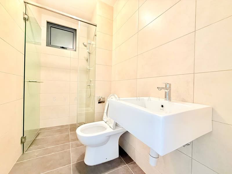 Servis Apartment untuk Dijual di Sunway Avila Residences - Syahrim Naim - Bathroom - PropertyGuru.com.my
