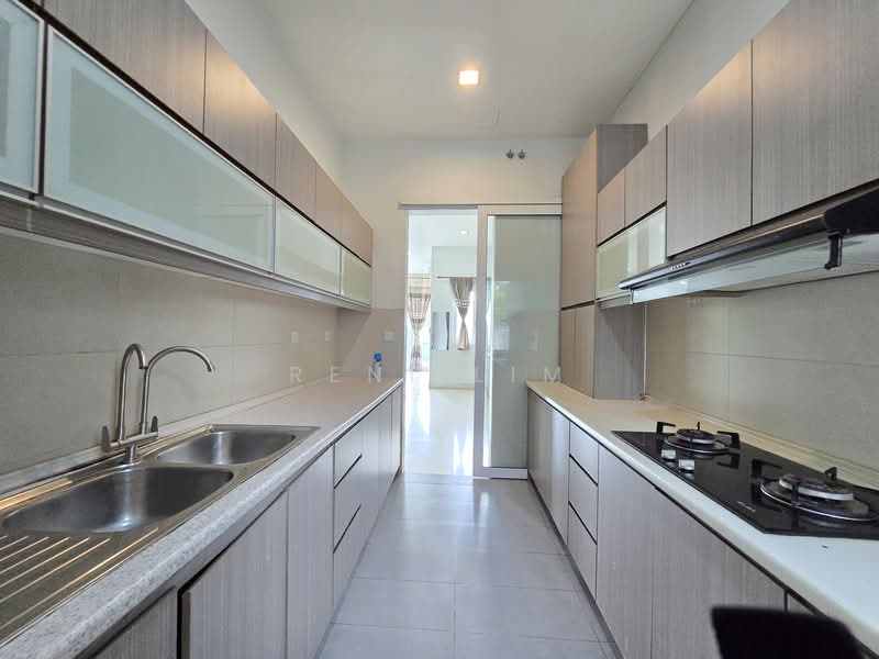 Bungalow for Sale in Sunway Damansara (Kota Damansara) - Reni Lim - Kitchen - PropertyGuru.com.my