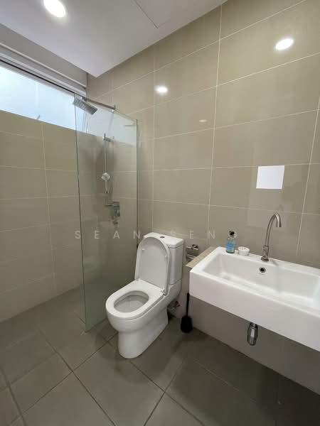 Pejabat untuk Dijual di KLCC (KL City Centre) - Sean Seng - Bathroom - PropertyGuru.com.my