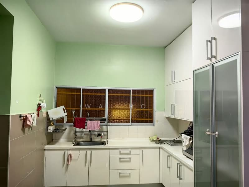2-storey Terraced House for Rent in Taman Putra Impiana (Puchong) - Wai Hoe - Kitchen - PropertyGuru.com.my