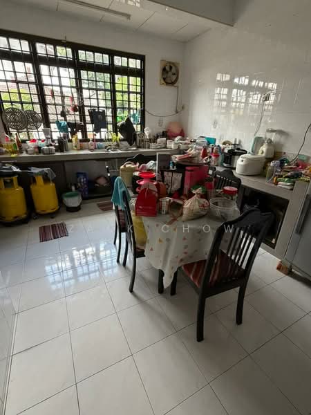 2-storey Terraced House for Sale in Taman Daya (Johor Bahru) - Zack Chow - Kitchen - PropertyGuru.com.my