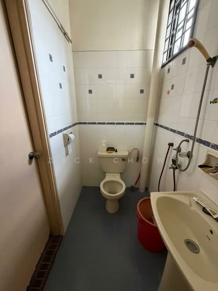 2-storey Terraced House for Sale in Taman Daya (Johor Bahru) - Zack Chow - Bathroom - PropertyGuru.com.my