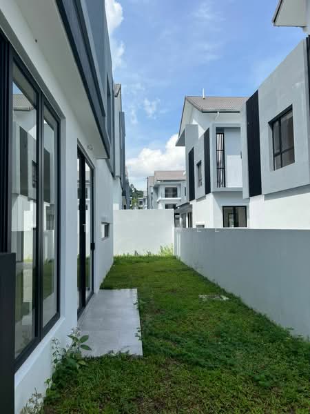 Semi-Detached House for Sale in Ampang (Selangor) - Teck Wee - PropertyGuru.com.my