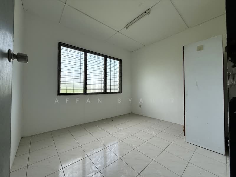 Flat for Sale at Flat Taman Dagang - Affan Syahir - Interior - PropertyGuru.com.my